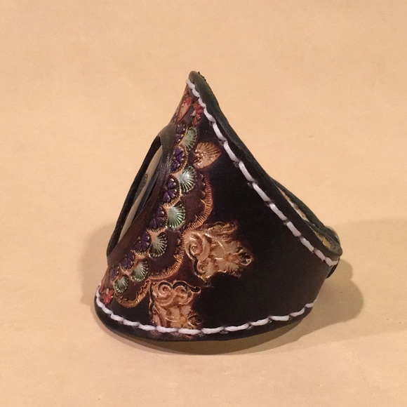 Hand Tooled Leather Bracelet w/ Black Onyx & Druzy Inlay Boho Chic Festival - Picture 2 of 13